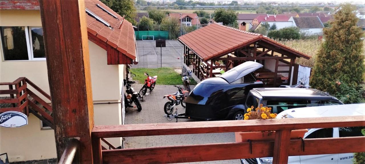 Pensiunea Carmen - Bikers Friendly Nest Sibiu Exterior photo