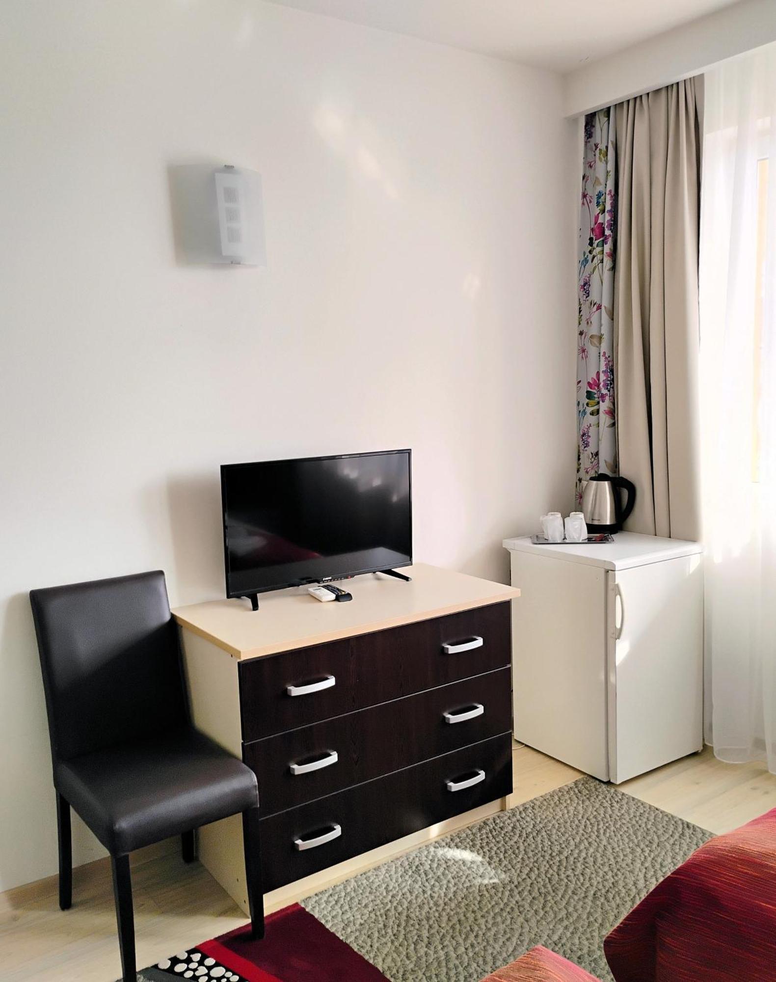 Pensiunea Carmen - Bikers Friendly Nest Sibiu Exterior photo