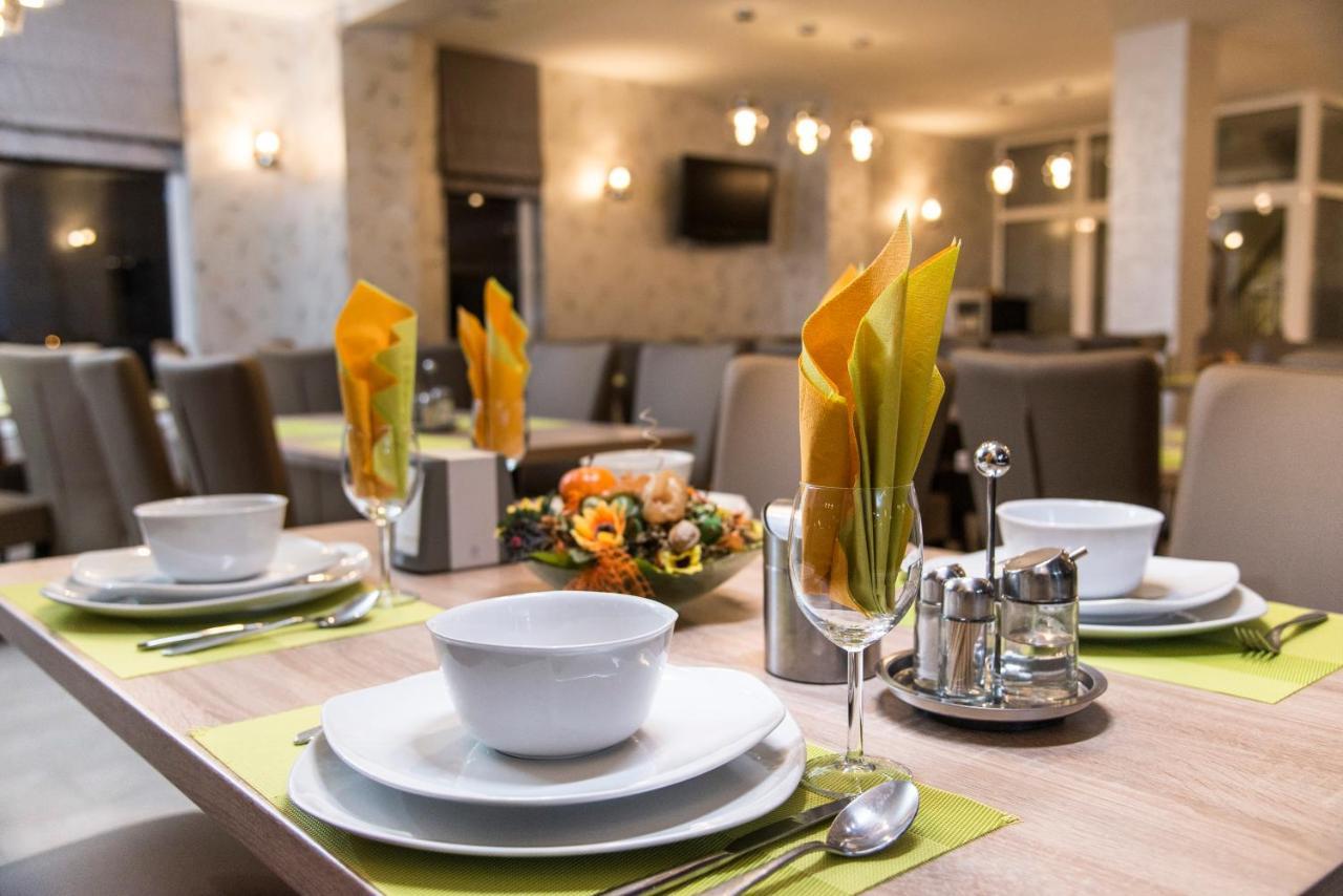 Pensiunea Carmen - Bikers Friendly Nest Sibiu Exterior photo